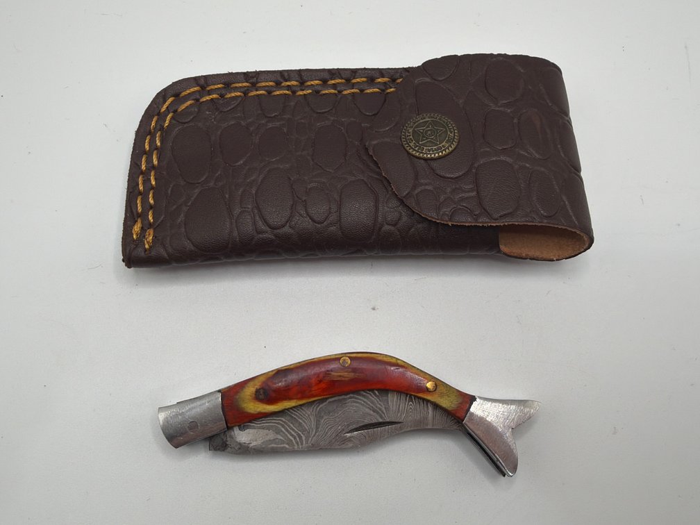 Damascus Style Fishbone Pocket Knife