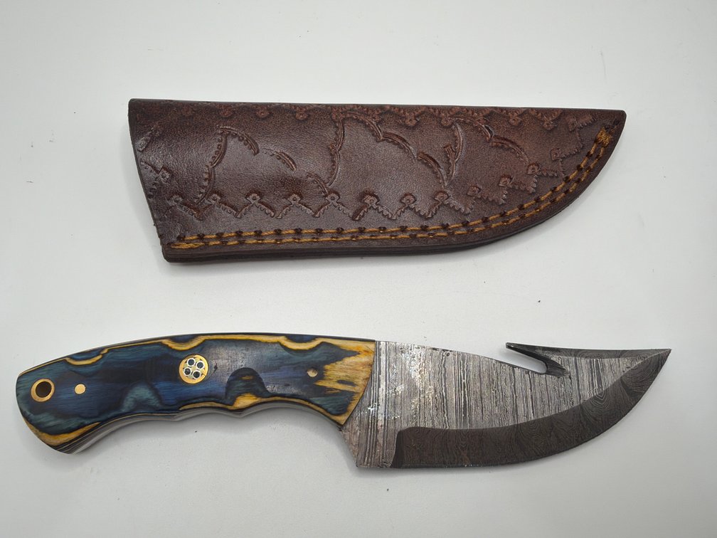 Damascus Style Gut Hook Knife