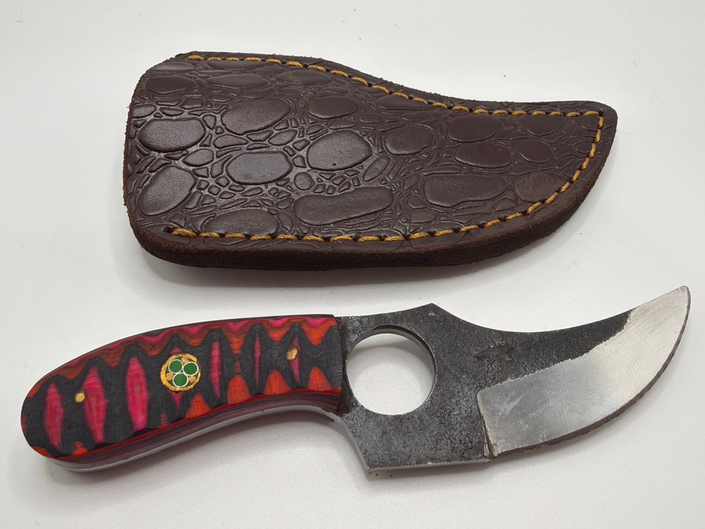 Damascus Style Skinner Knife