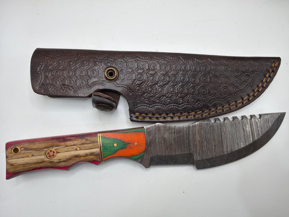Damascus Style Hunting Knife
