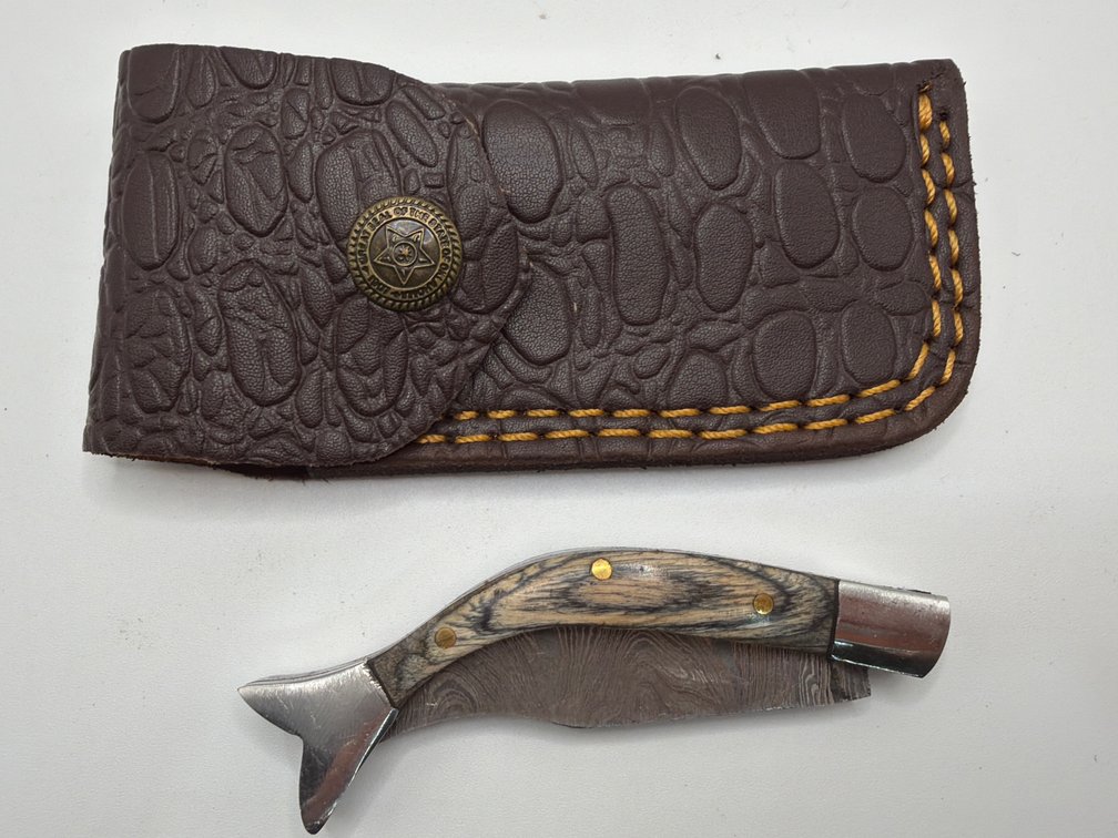 Damascus Style Fish Bone Pocket Knife