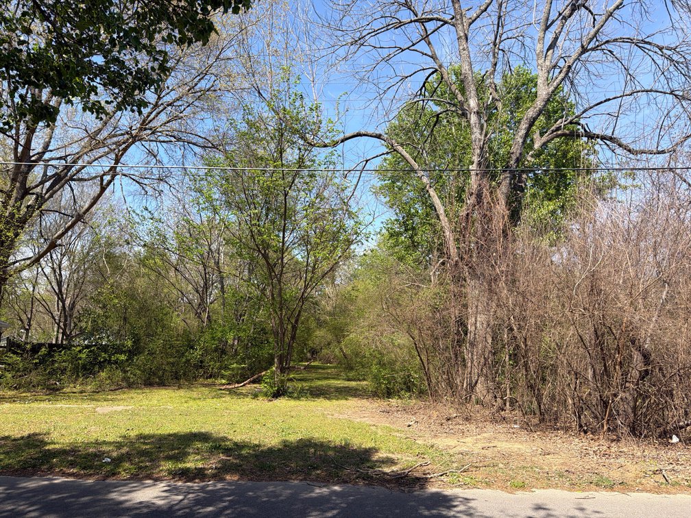 Lot on 1300 Block, W. Vine Ave., Searcy, AR