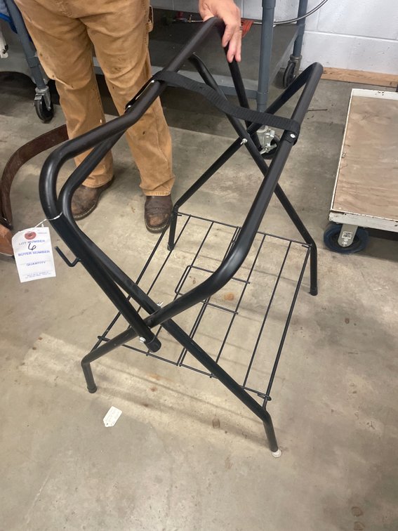 Metal Saddle Stand