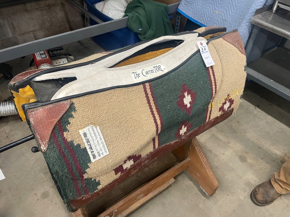 The CorrecTOR saddle blanket