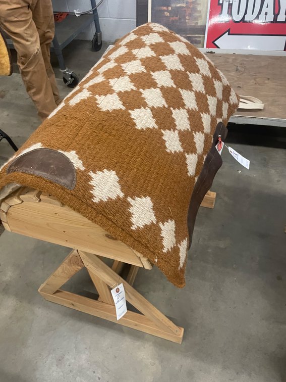 Saddle blanket