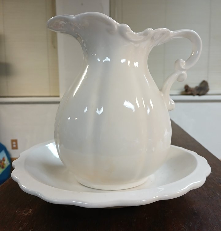 Water Pitcher & Basin