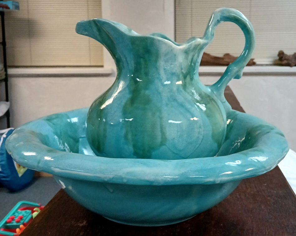 Water Pitcher & Basin