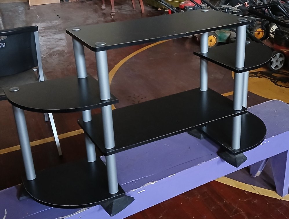 Turn-n-Tube Studio Orbit Shelf