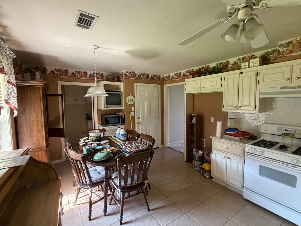Image for Real Estate Auction - 406 Village Dr., Searcy, AR
