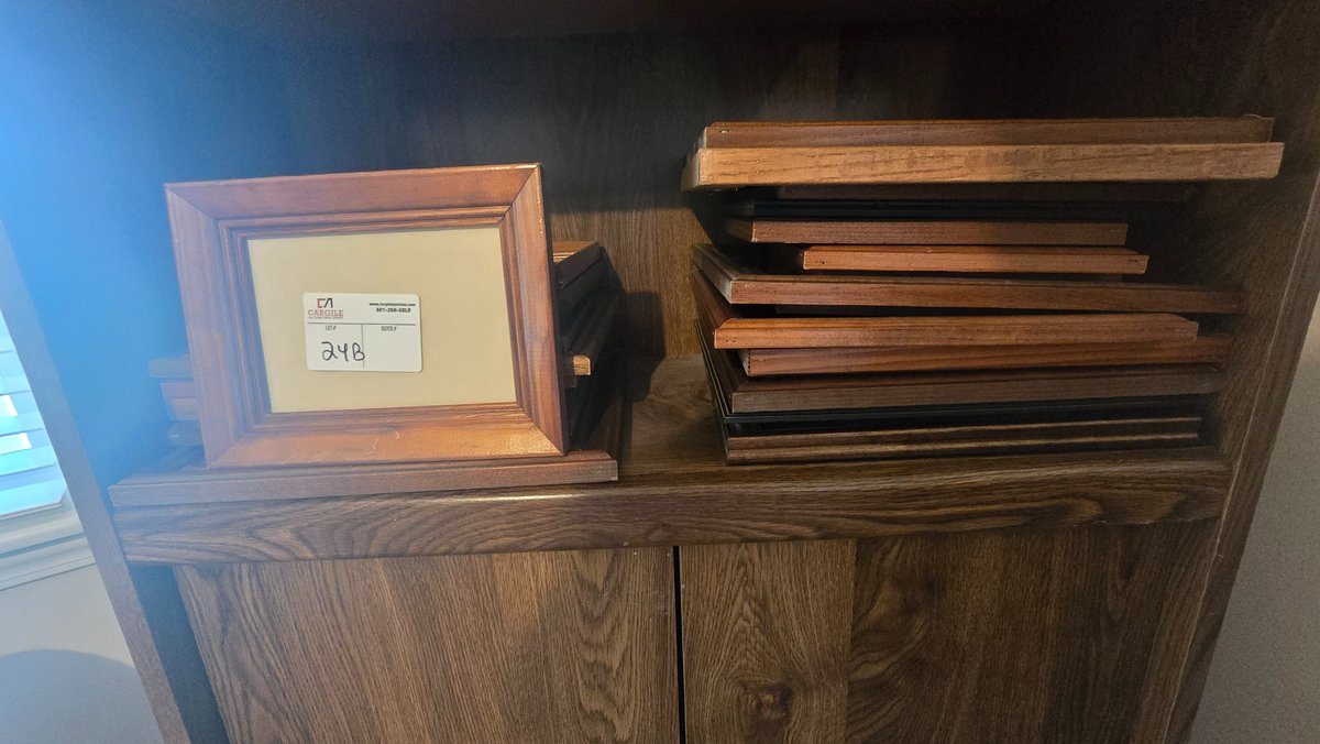 Picture Frames (assorted)