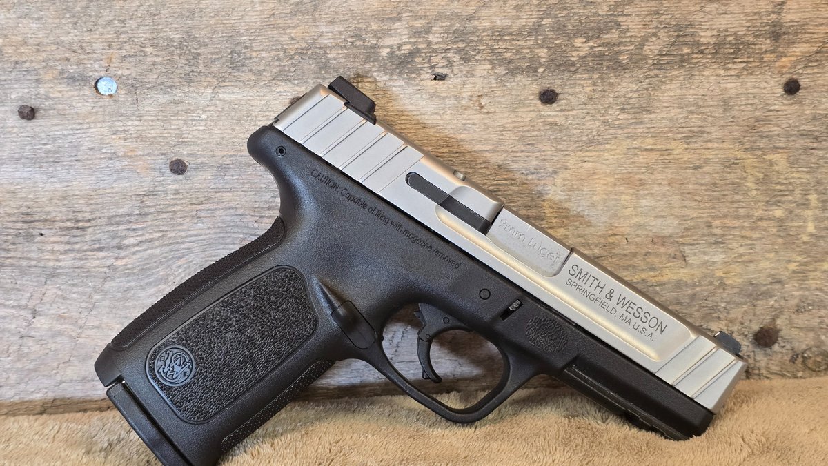 Smith & Wesson - SD9 VE - 9MM