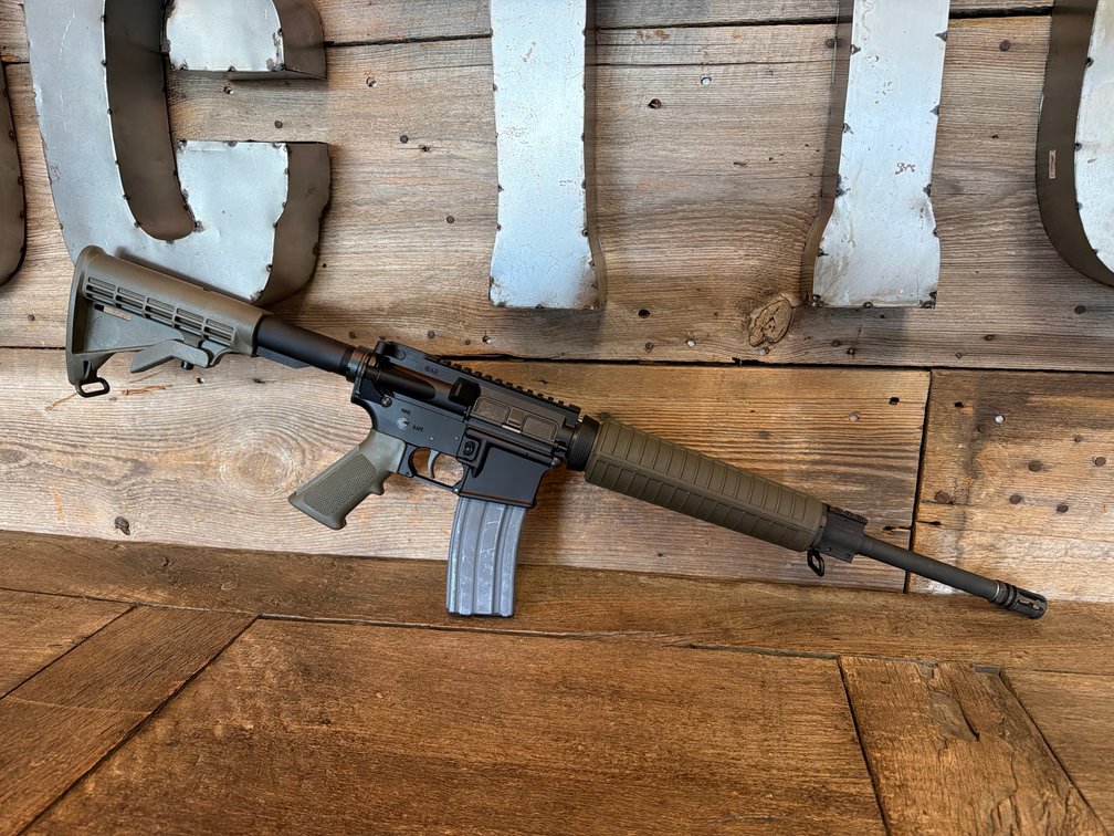 ArmaLite - M15 - 556NATO