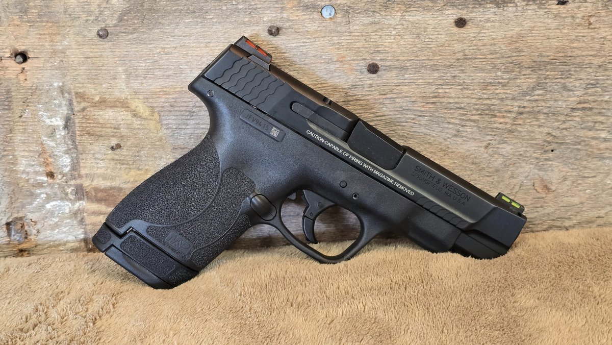 Smith & Wesson - M&P 9 Shield Performance Center M2.0 - 9MM