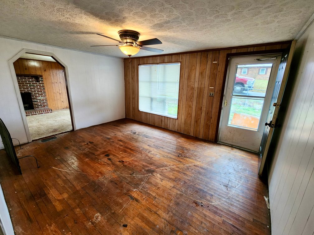 Image for 3 BR/1.5 BA Home w/Basement on .50 +/- Acres in Bland, VA--SELLING to the HIGHEST BIDDER via ONLINE ONLY BIDDING!!