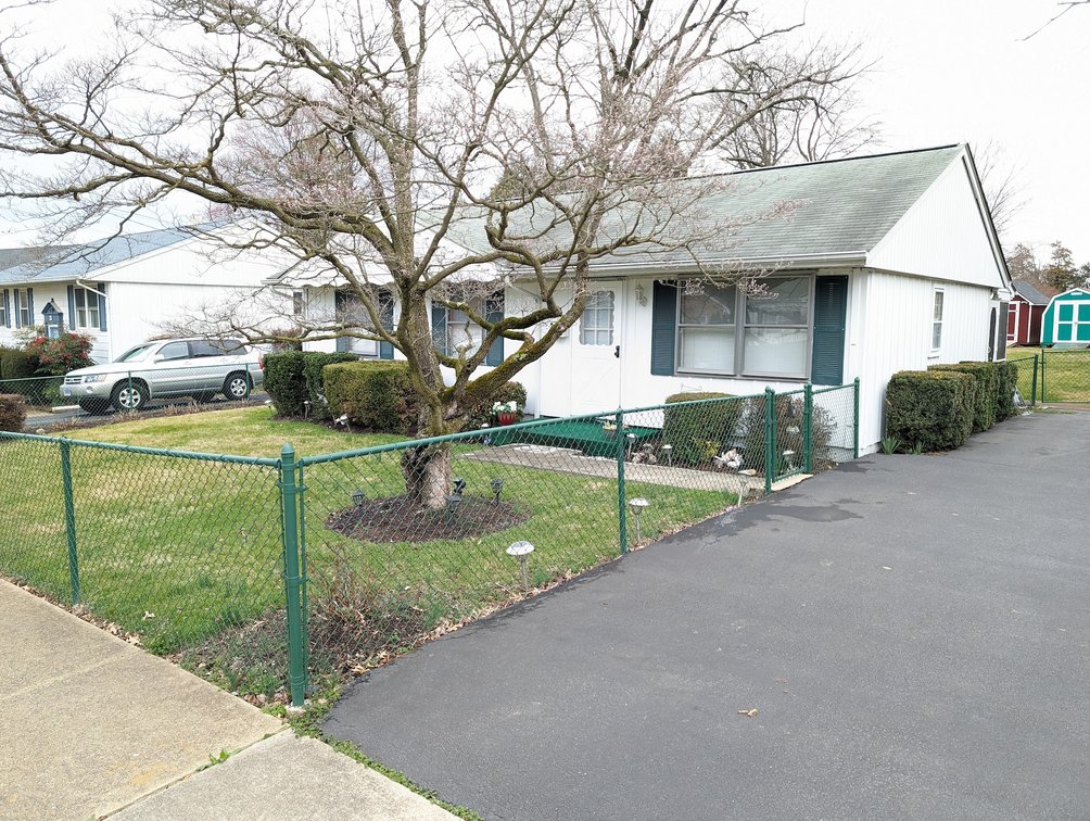 Image for 3 BR/1 BA Home in the Prospect Hills Neighborhood in the Town of Leesburg, VA--SELLING to the HIGHEST BIDDER!!