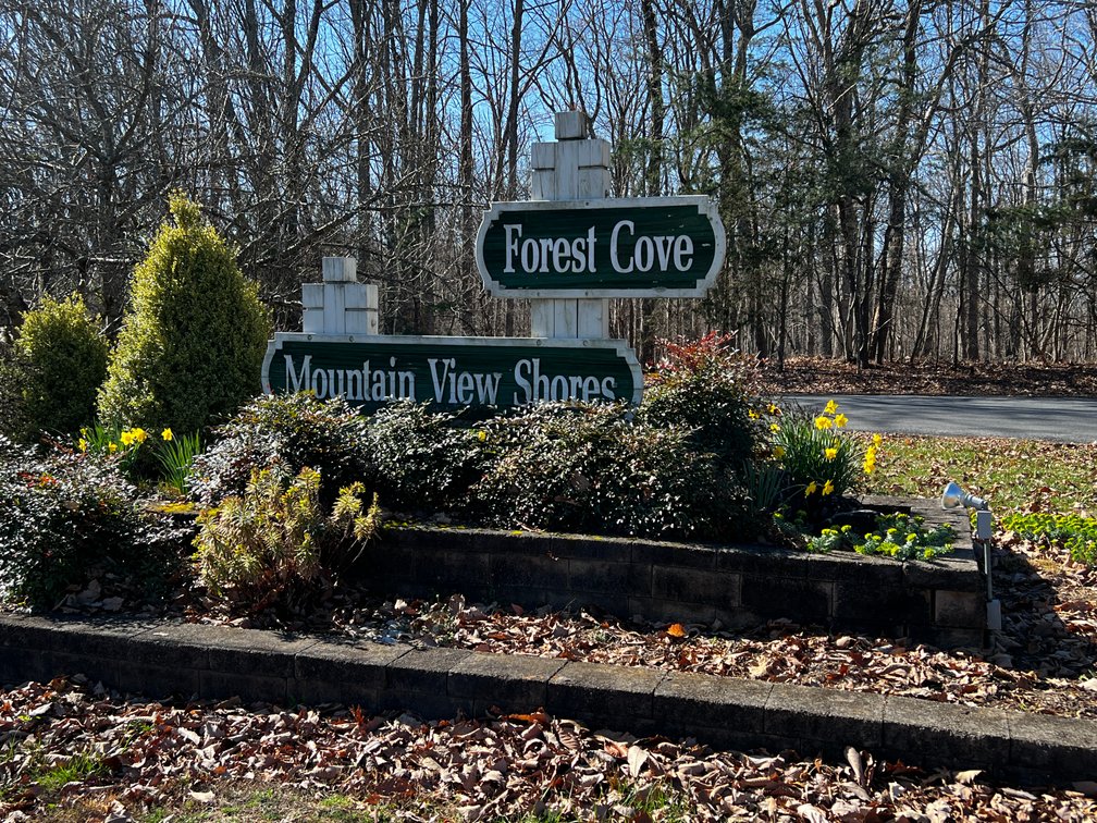 Image for 3 BR/3.5 BA Water View Home in the Smith Mountain Lake Community of Mountain View Shores--ONLINE ONLY BIDDING!!