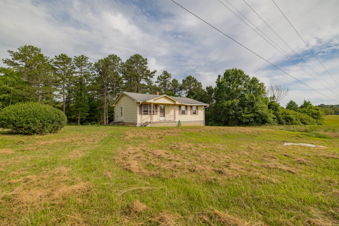 Image for 3 BR/1.5 BA Home w/Basement on 1 +/- Acre in Lunenburg County, VA--SELLING to the HIGHEST BIDDER via ONLINE ONLY BIDDING!!