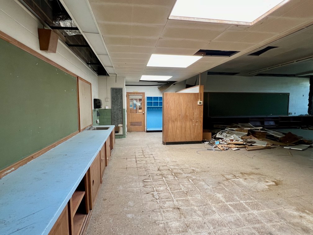 Image for 11.74 +/- Acres & 26,000 +/- sf. Former School Building w/Business Zoning in Hagerstown, MD--ONLINE ONLY BIDDING!!