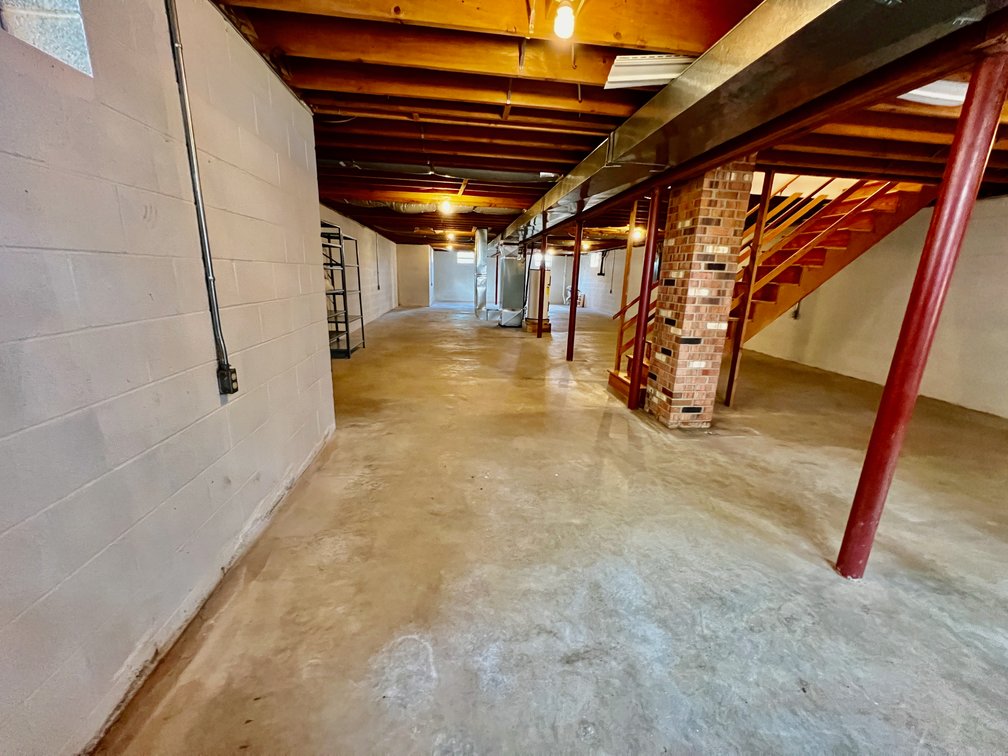 Image for 3 BR/2 BA Brick Home w/Walk-Out Basement on 5 +/- Acres in Madison County, VA--SELLING to the HIGHEST BIDDER!!
