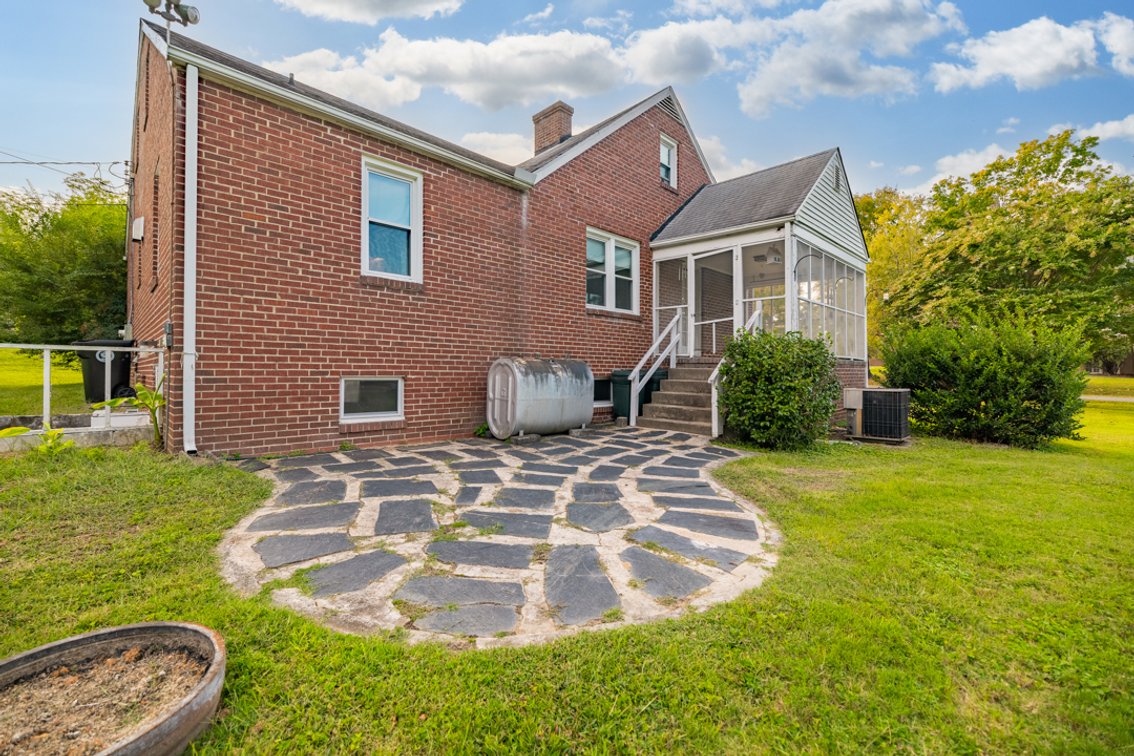 Image for 4 BR/2.5 BA Brick Home w/Basement on Large Corner Lot in the Town of Victoria, VA--ONLINE ONLY BIDDING!!