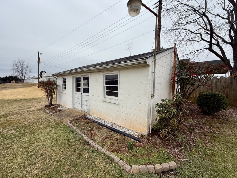 Image for 4 BR/2 BA Brick Home on 1.2 +/- Acres w/Full Walk-Out Basement & 2 Detached Shops/Buildings--SELLING to the HIGHEST BIDDER!!