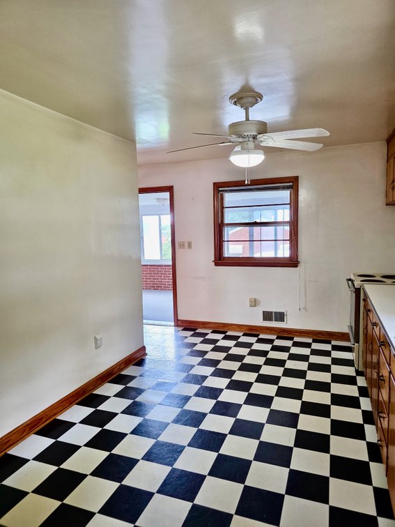 Image for 2 BR/2 BA Brick Home w/Full Basement on 1 +/- Acre Lot in the Cloverdale Area of Roanoke, VA--ONLINE ONLY BIDDING!!