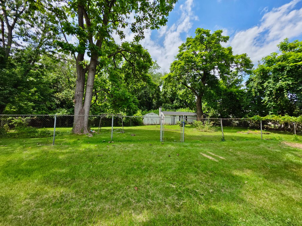 Image for 2 BR/2 BA Brick Home w/Full Basement on 1 +/- Acre Lot in the Cloverdale Area of Roanoke, VA--ONLINE ONLY BIDDING!!