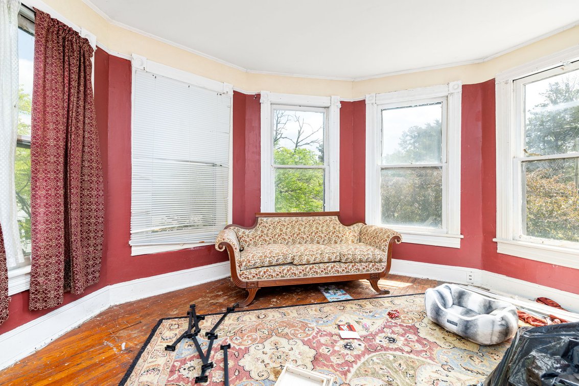 Image for 6 BR/2.5 BA Victorian Style Home on .44 +/- Acre Lot in the Town of Victoria, VA--SELLING to the HIGHEST BIDDER via ONLINE ONLY BIDDING!!