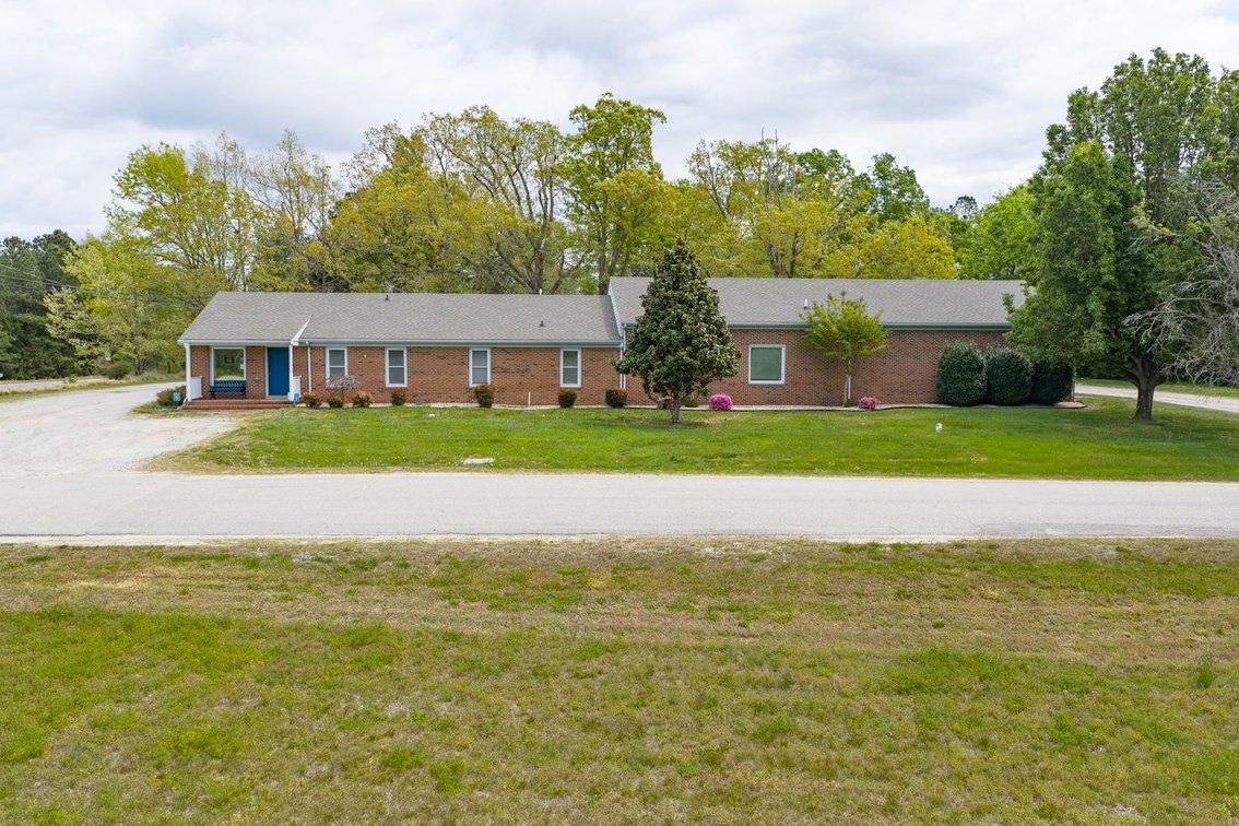 Image for 4,125 +/ sf. Commercial Building on 1.25 +/- Acres w/Frontage on Two Roads in Lunenburg County, VA--ONLINE ONLY BIDDING!!