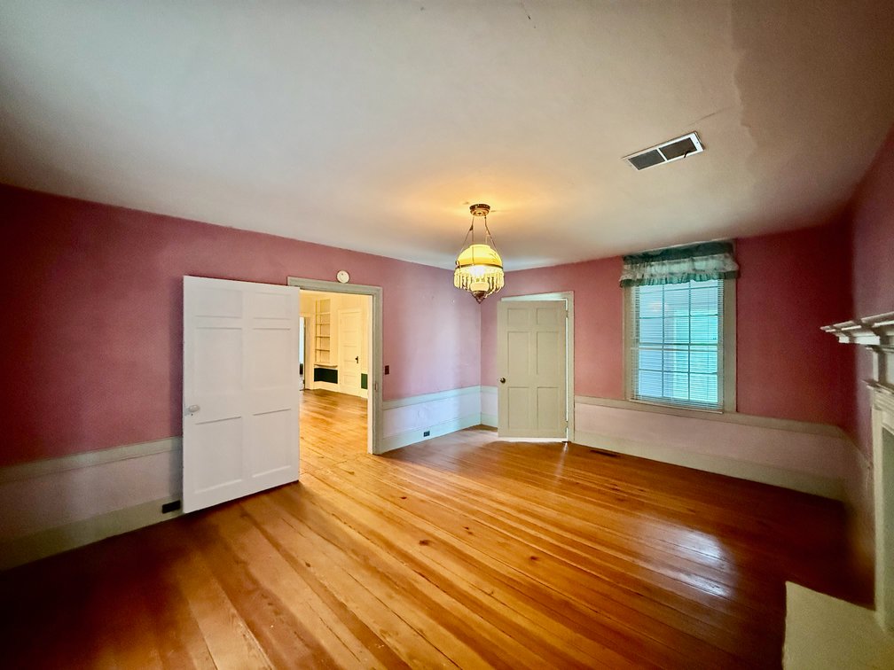 Image for 3 BR/2 BA Home (circa 1829) w/Business Zoning on Main Street in Downtown Madison, VA--SELLING to the HIGHEST BIDDER via ONLINE ONLY BIDDING!!
