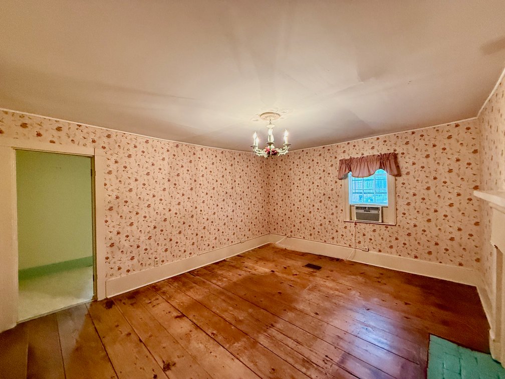Image for 3 BR/2 BA Home (circa 1829) w/Business Zoning on Main Street in Downtown Madison, VA--SELLING to the HIGHEST BIDDER via ONLINE ONLY BIDDING!!