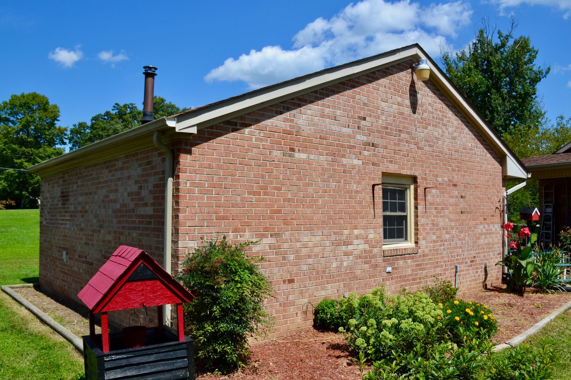 Image for 3 BR/3.5 BA Brick Single-Level Home w/Brick Shop/Garage & Storage Building on .97 +/- Acres in Spotsylvania County, VA--SELLING to the HIGHEST BIDDER!!