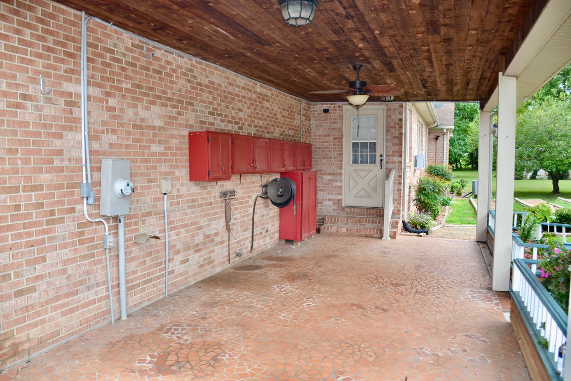Image for 3 BR/3.5 BA Brick Single-Level Home w/Brick Shop/Garage & Storage Building on .97 +/- Acres in Spotsylvania County, VA--SELLING to the HIGHEST BIDDER!!