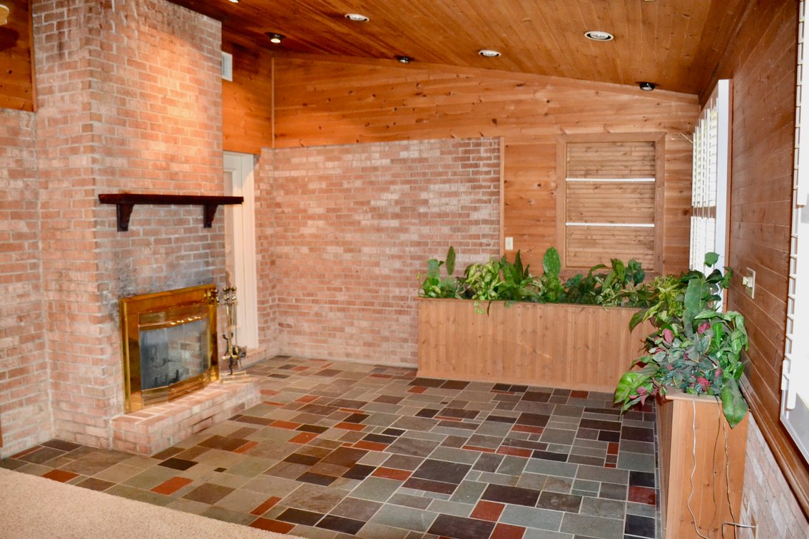 Image for 3 BR/3.5 BA Brick Single-Level Home w/Brick Shop/Garage & Storage Building on .97 +/- Acres in Spotsylvania County, VA--SELLING to the HIGHEST BIDDER!!
