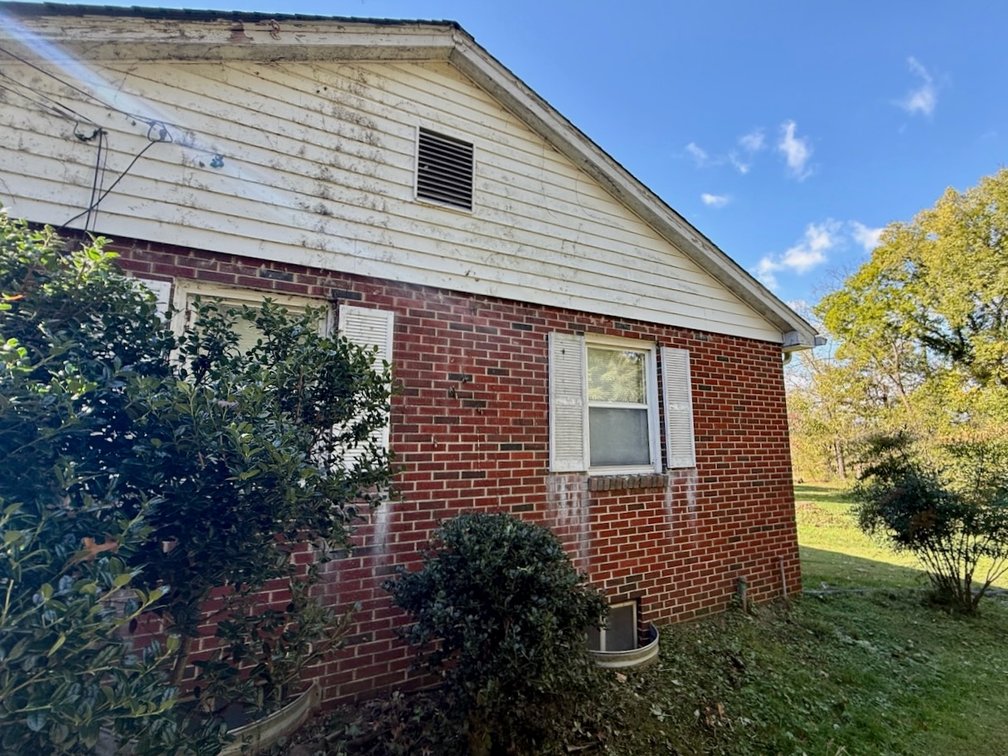 Image for 3 BR/1.5 BA Home w/Basement & Garage/Shop in the Desirable Country Club Hills Neighborhood of Purcellville, VA (Loudoun County)