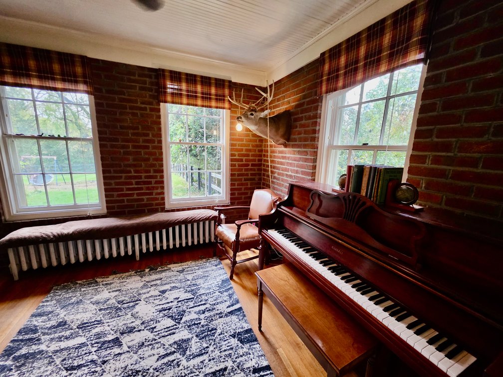 Image for 3 BR/1.5 BA Colonial Style Home on .73 +/- Acre Lot w/Partially Finished Basement & Fenced Backyard in Botetourt County, VA--ONLINE ONLY BIDDING!!