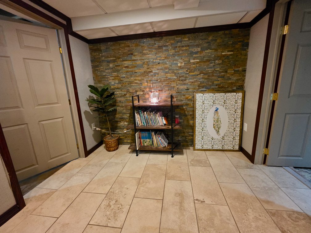 Image for 3 BR/1.5 BA Colonial Style Home on .73 +/- Acre Lot w/Partially Finished Basement & Fenced Backyard in Botetourt County, VA--ONLINE ONLY BIDDING!!