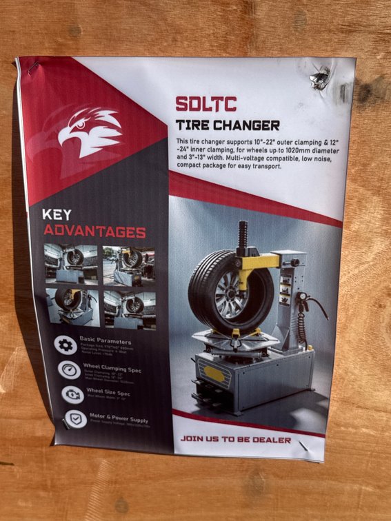 SD Launch SDLTC Tire Changer