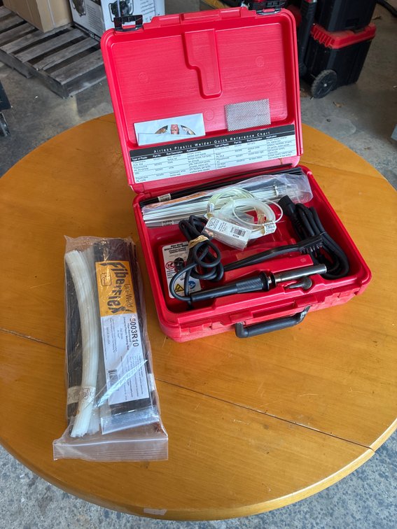 Plastic Welder with extra rod