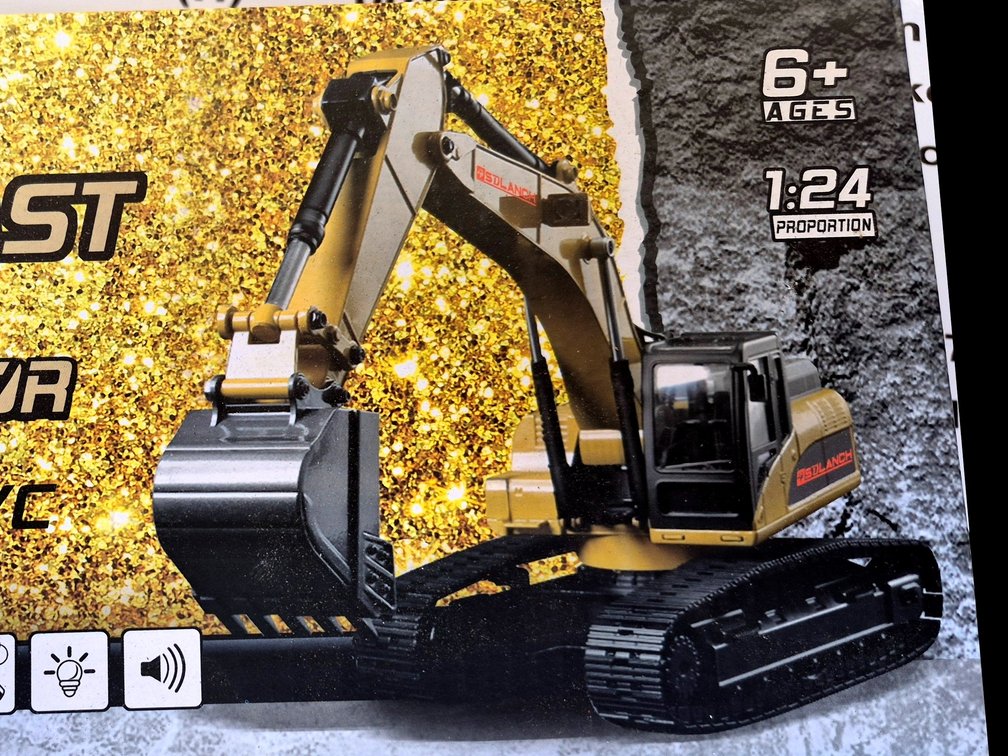 Remote Control Toy Excavator 1:24 scale