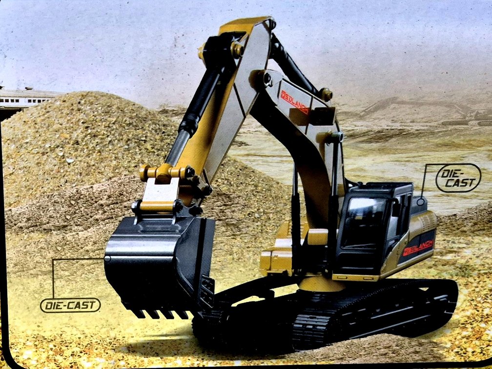 Remote Control Toy Excavator 1:24 scale