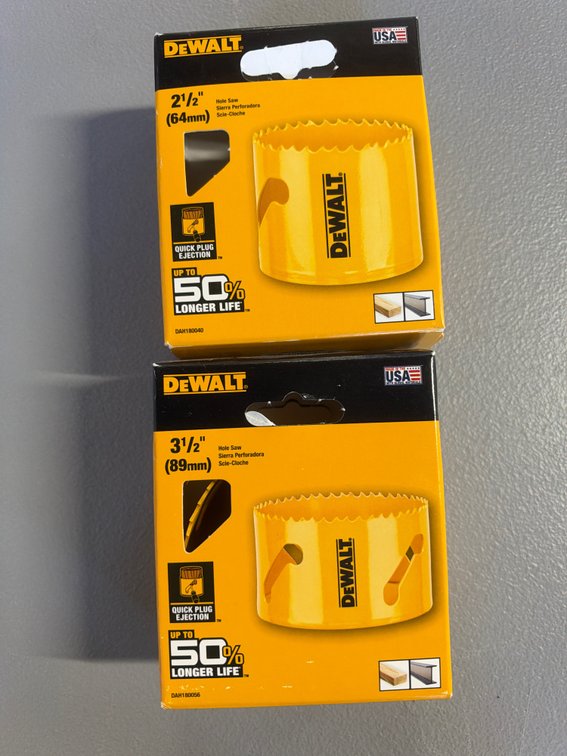 Lot of DeWalt Hole Saws