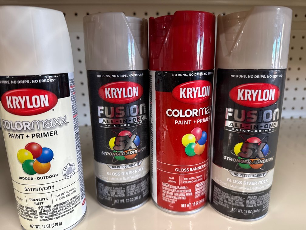 4 krylon - 2 fusion - 2 colormaxx assorted