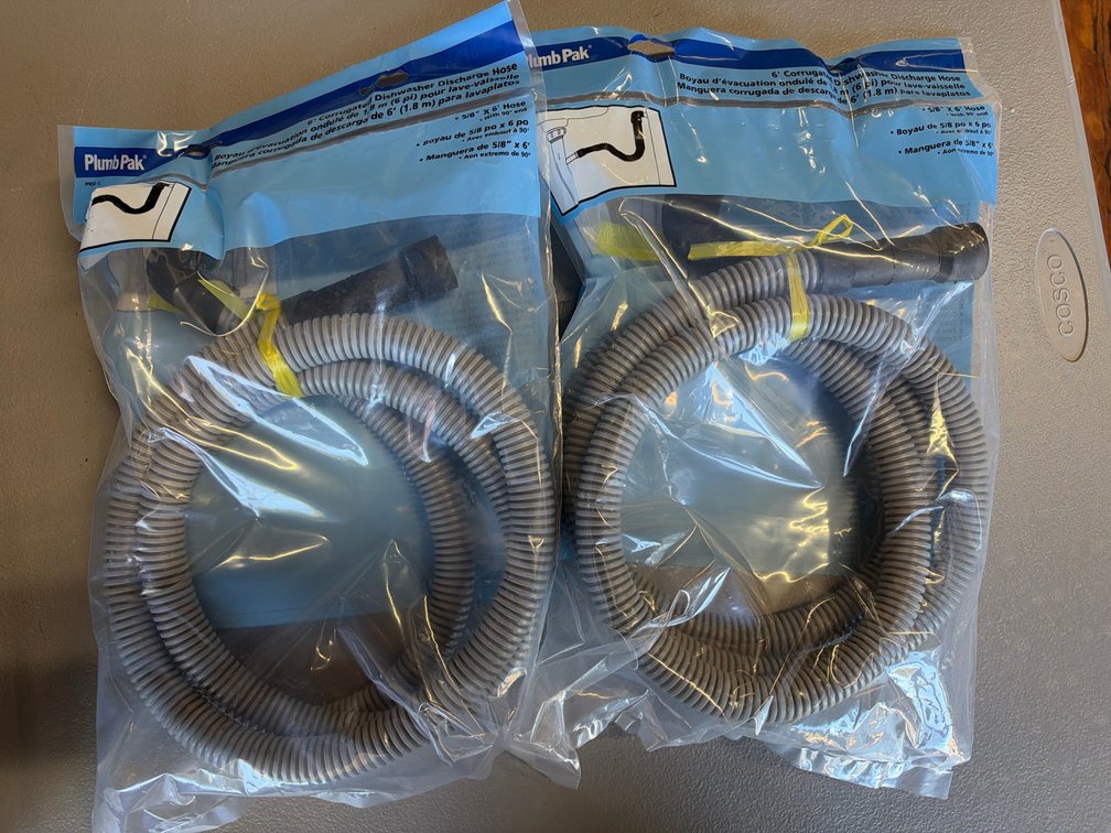 Lot of Corrugated Dishwasher Hoses