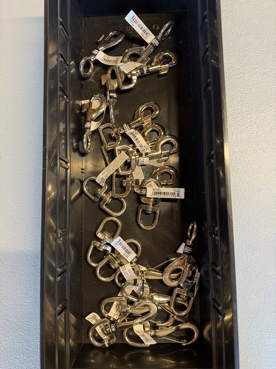 Lot of double end swivels and snap hooks