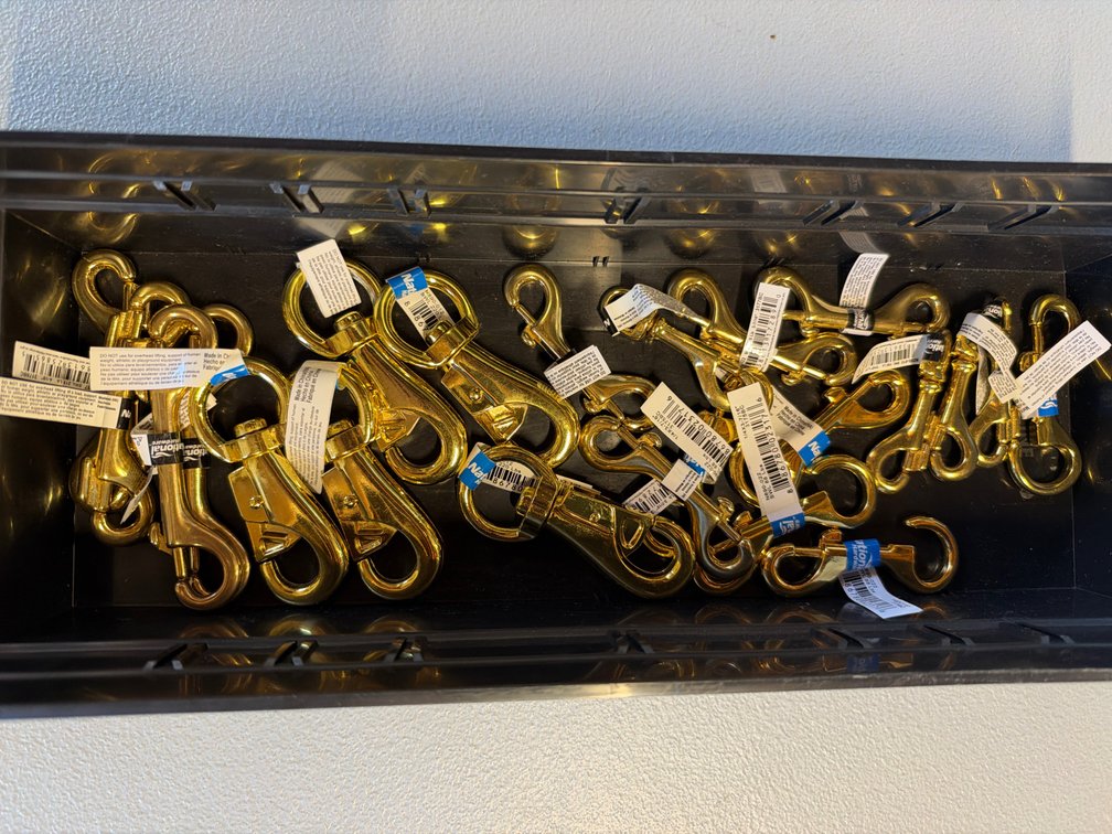 Lot of brass snap hooks