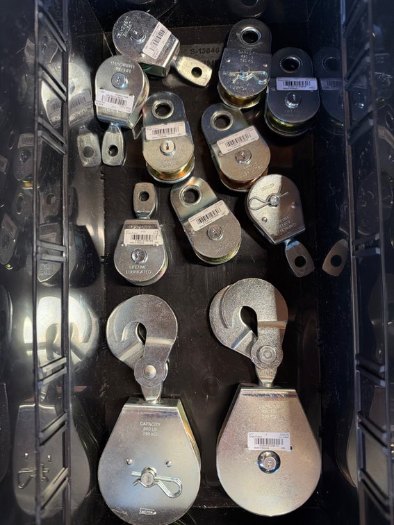 Lot of Single Pulleys