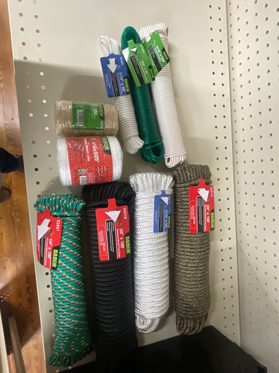 Lot of rope/line/twine/vinyl and plastic clothes line