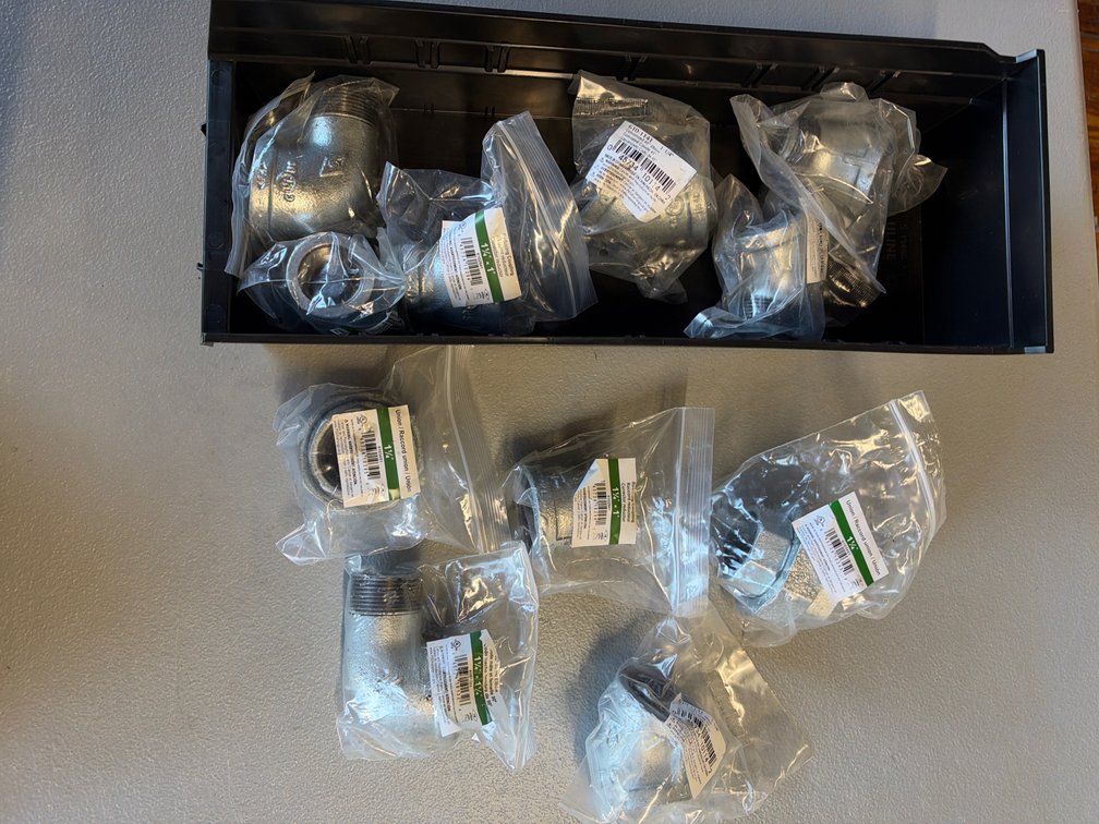 Lot of pipe unions, elbows, couplings