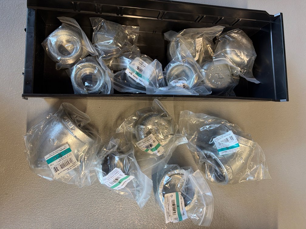 Lot of iron pipe parts